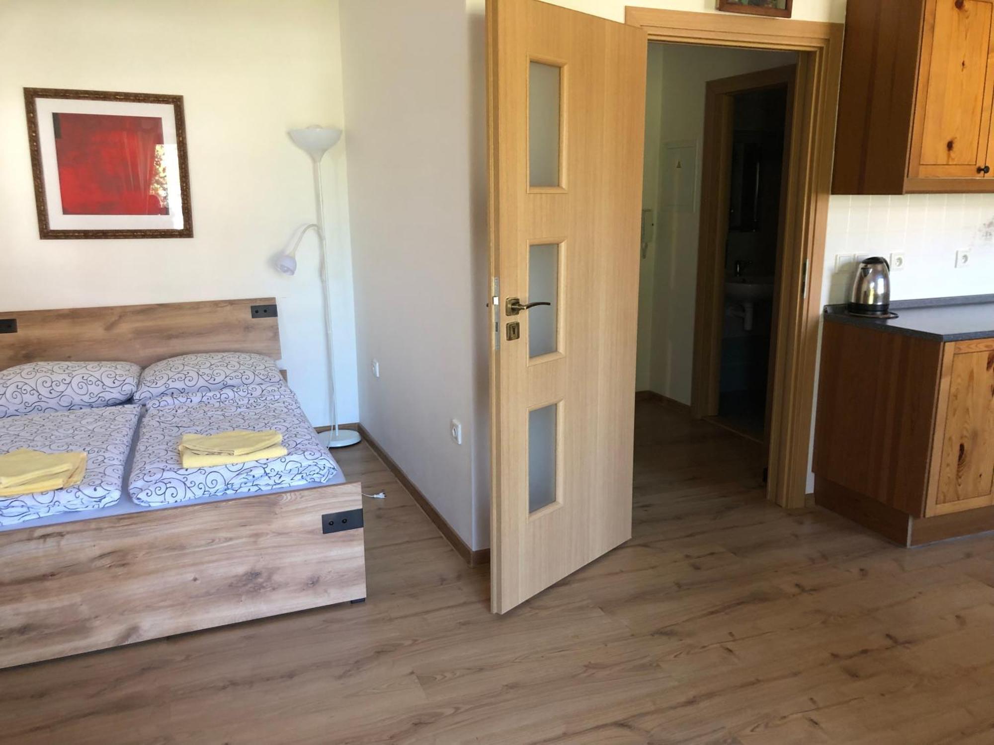 Apartmany Lipno Boucek リプノ・ナト・ヴルタヴォウ エクステリア 写真